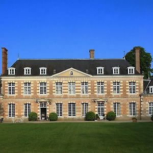 Château de la Giraudière Bed & Breakfast Villeny Exterior photo