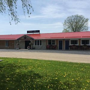 My Friends Inn Manitoulin Manitowaning Exterior photo