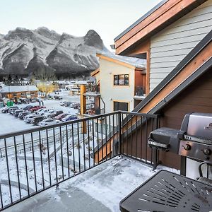 Bookcanmore Hotel Exterior photo