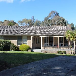 Australian Home Away @ Doncaster Grange Park Melbourne Exterior photo