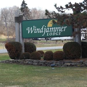 Windjammer Lodge Ogdensburg Exterior photo