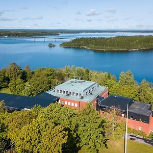 Vaesterbacken Hotell & Konferens Holmsund Exterior photo