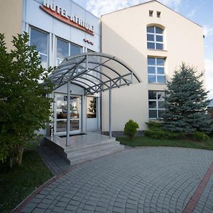 Hotel Atrium Târgu Secuiesc Exterior photo