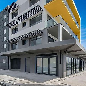 Nouveau On Young Apartment Newcastle Exterior photo