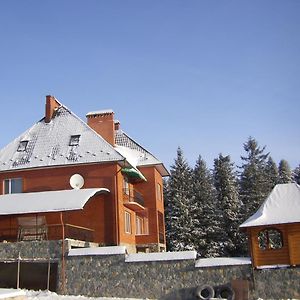 Zolotoie Runo Hotel Skhidnytsia Exterior photo