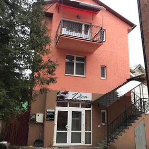 Zatishok Guest House Rahău Exterior photo