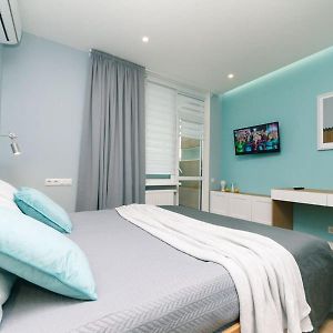 Happy Apartment, Warmth, Comfort, Turquoise Kiev Exterior photo