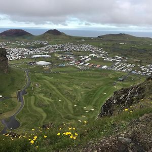 Guesthouse Arny Vestmannaeyjar Exterior photo