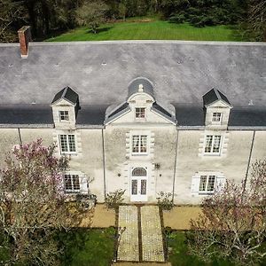 Château de la Grand'cour Bed & Breakfast Grandchamp-des-Fontaines Exterior photo