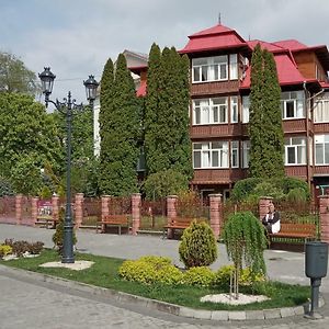 Сонячна Hotel Truskaveț Exterior photo