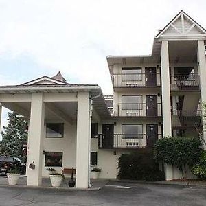 Landmark Inn Sevierville Exterior photo