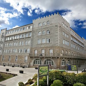 Termas De Cuntis - Hotel La Virgen Exterior photo