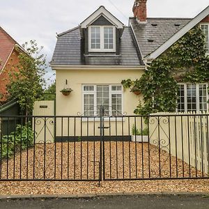 Beau Annexe Apartment Ringwood Exterior photo