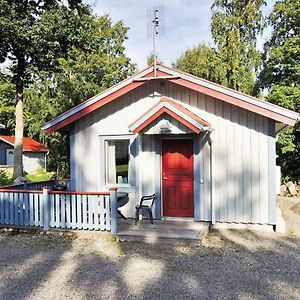 Lovely Home In Heberg With Kitchen Exterior photo