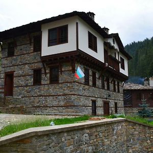 Къща За Гости Гайтана Hotel Şiruka Luka Exterior photo