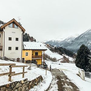 Monolocale Stelvio- Residenza Vallecetta 2 Bormio Exterior photo