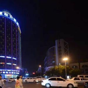 Days Hotel & Suites Shishi Quanzhou  Exterior photo