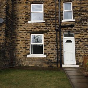 Sunnybank Villa Denby Dale Exterior photo