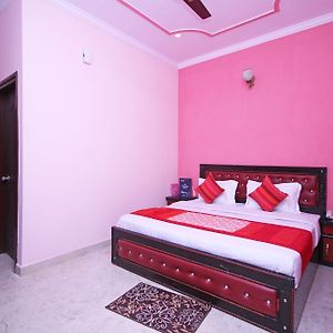 Oyo Rooms 091 Kempty Lake Mussoorie Exterior photo