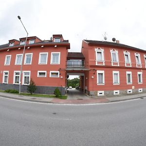 Casino Admiral Velenice - Gmuend Hotel Ceske Velenice Exterior photo