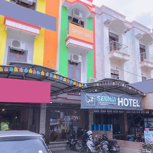 SPOT ON 2134 Seunia Hotel Banda Aceh Exterior photo