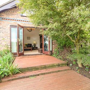 Frog Meadow Barn Villa Biddulph  Exterior photo