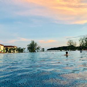 Sealong Bay Zhongqi Conifer Hotel 海龙湾中启康年酒店 Sihanoukville Exterior photo