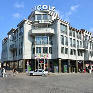 Nicole Hotel Ujhorod Exterior photo