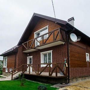 Садиба Вікторія Hotel Morșîn Exterior photo