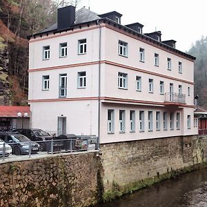 Hotel Kotva Hřensko Exterior photo