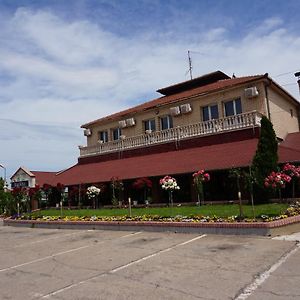 Guesthouse & Restaurant Tekovina Semendria Exterior photo